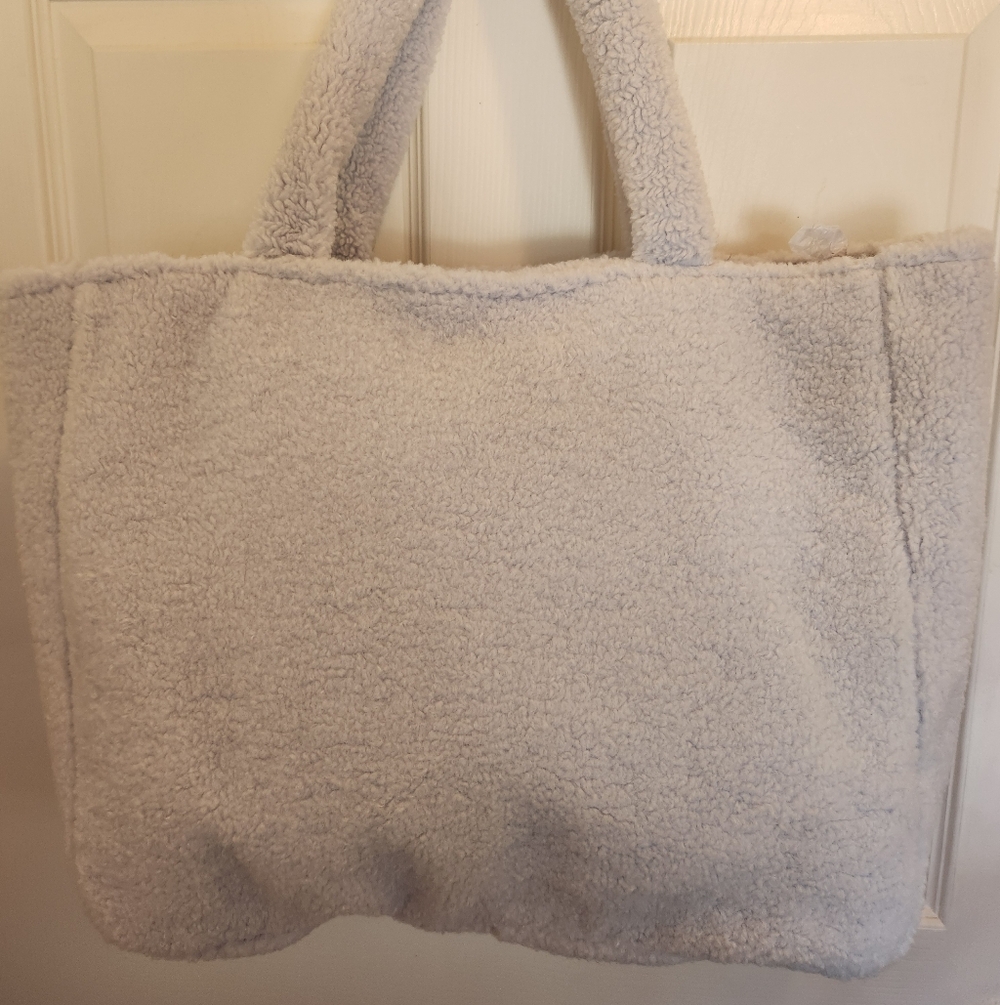 PINK Victoria's Secret Baby Blue Large Sherpa Tote - Picture 2 of 7